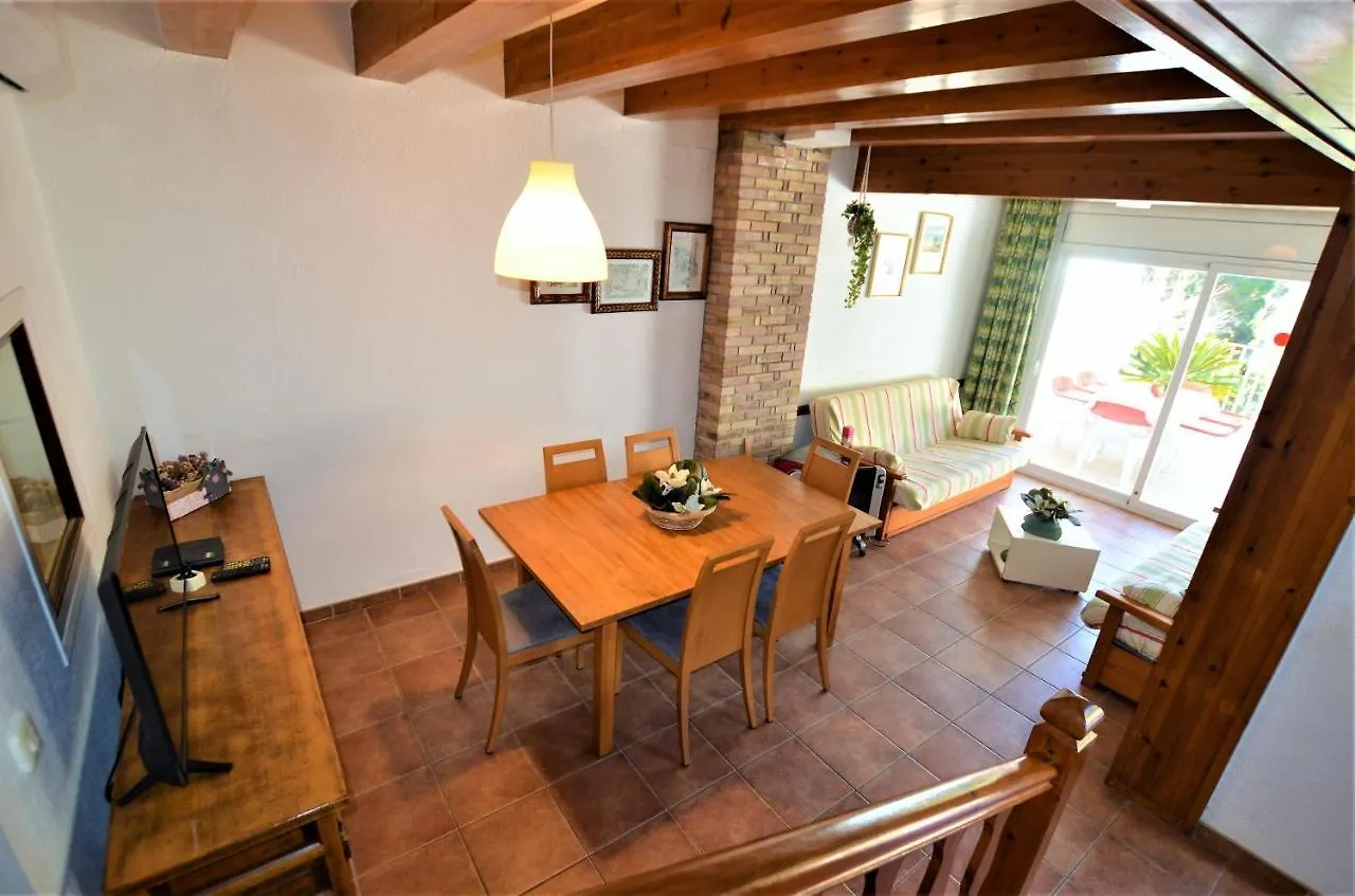 Villa Isabel Lloret De Mar